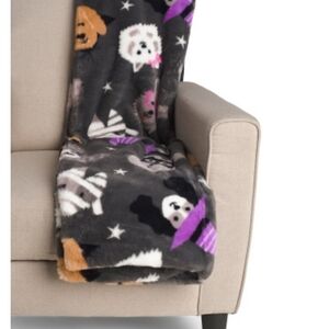 Isaac Mizrahi Dogtober Plush Throw